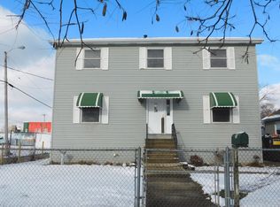 411 Chase Ave, Joliet, IL 60432