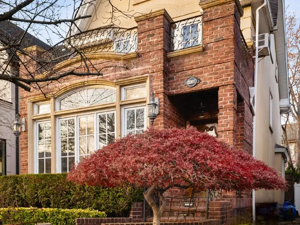 2307 Avenue S image 1 of 10