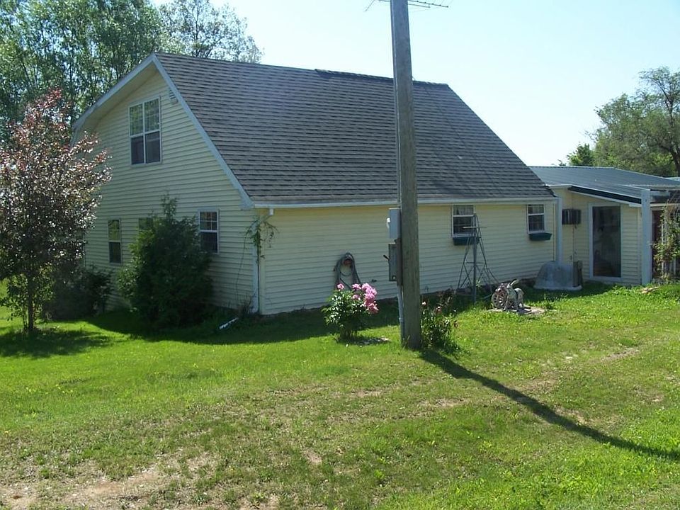 1st image of 24570 Banner Ln