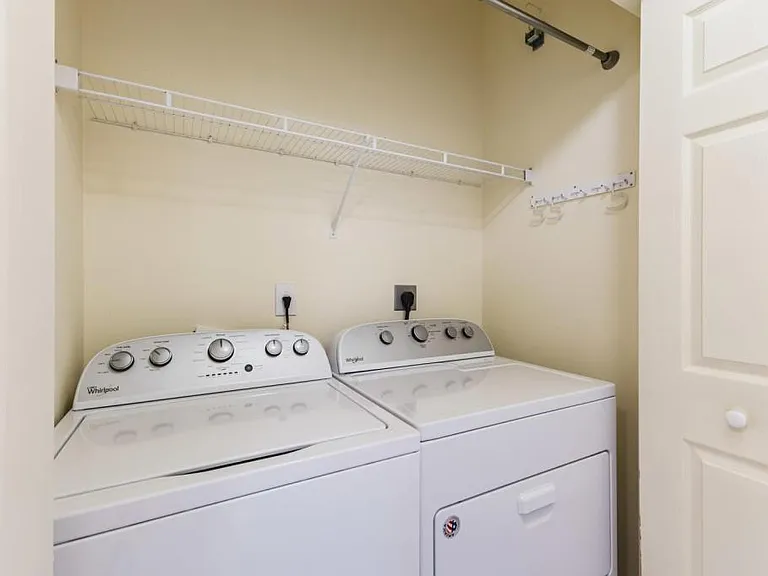15989 Mandolin Bay Dr — Photo 28