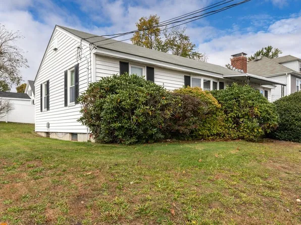 14 Mountain Ave, Norwood, MA 02062