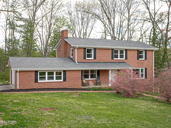 106 Berwick Dr, Oak Ridge, TN 37830