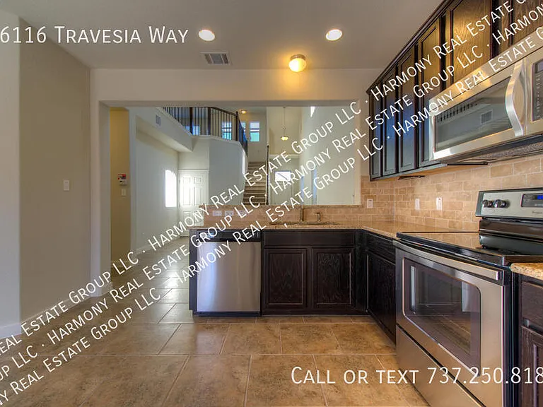 16116 Travesia Way — Photo 9