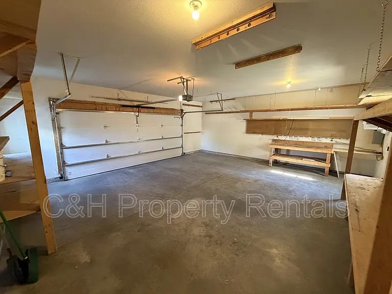 3429 Powderhorn Cir — Photo 23