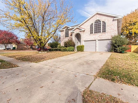 2nd image of 317 Georgian Oak Ct