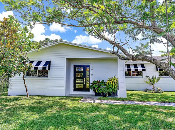 7710 W Lake Drive, Lake Clarke Shores, FL 33406