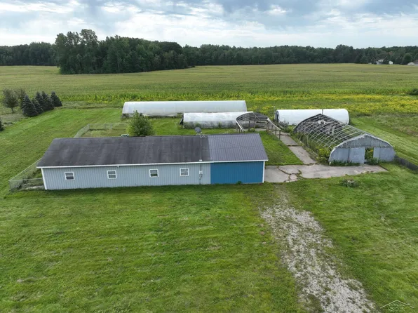 3210 E Birch Run Rd, Burt, MI 48417