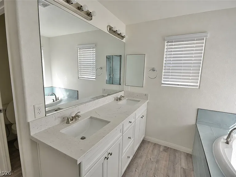 3041 Lake Como Ave — Photo 28