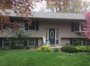 7 Dorothy St, Enfield, CT 06082