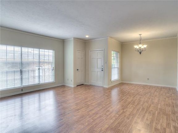3rd image of 4343 Bellaire Dr S APT 237S
