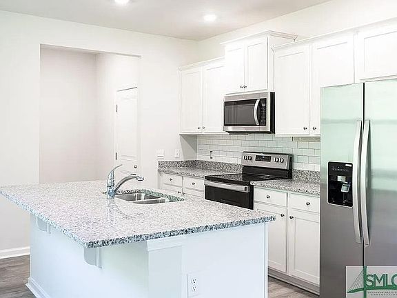 3rd image of 98 Coby Ln