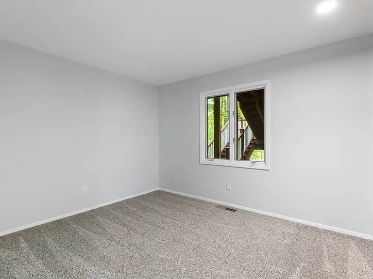 17767 Falling Leaves Rd — Photo 19