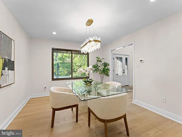1 Bronwood Dr — Photo 17