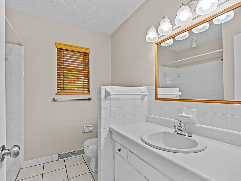 12105 W Kings Gate Rd — Photo 16