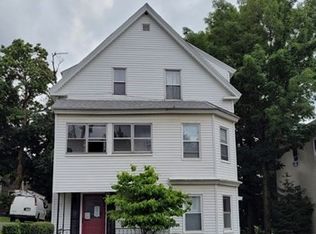 126 Endicott St, Worcester, MA 01610