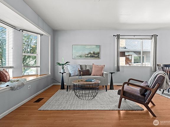3rd image of 1108 Mckenzie Avenue