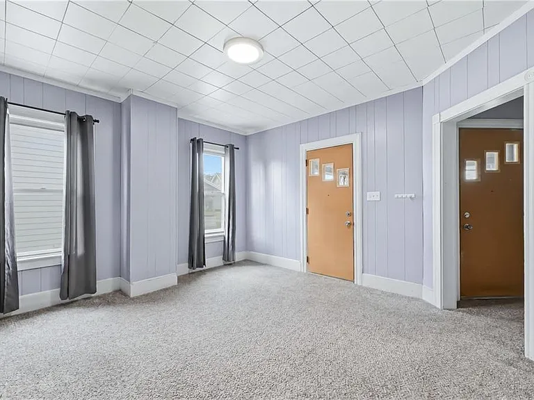 119 W Wilson Ave — Photo 3