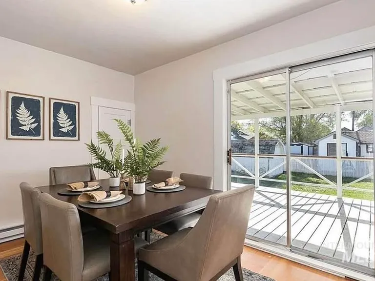 103 S Juniper St — Photo 4