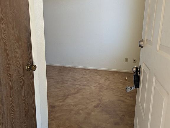 5th image of 1515 E Hedrick Dr