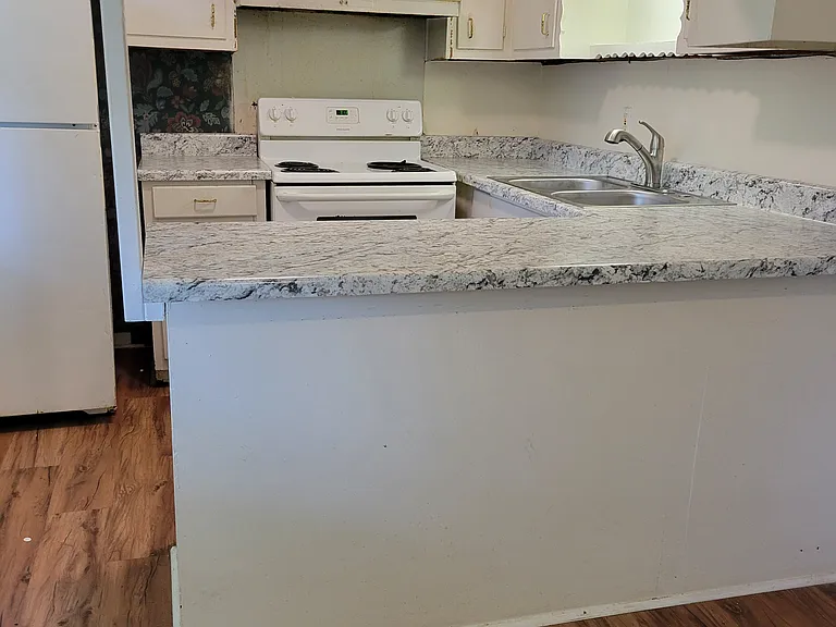2411 Mastin Lake Rd NW #A — Photo 1
