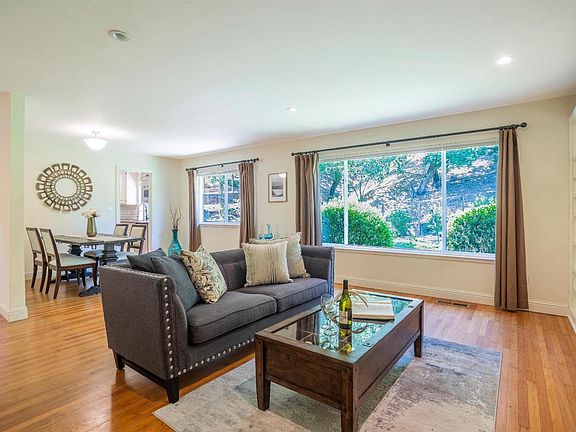 5th image of 878 Butternut Drive