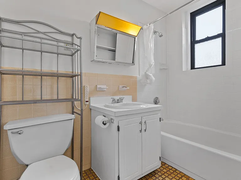466 Commonwealth Ave #305 — Photo 8