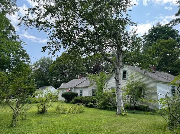 6 School Street, Hancock, NH 03449