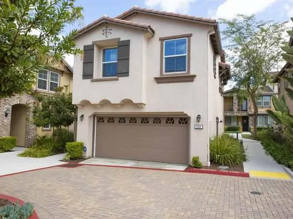 558 Moonlight Dr, San Marcos, CA 92069