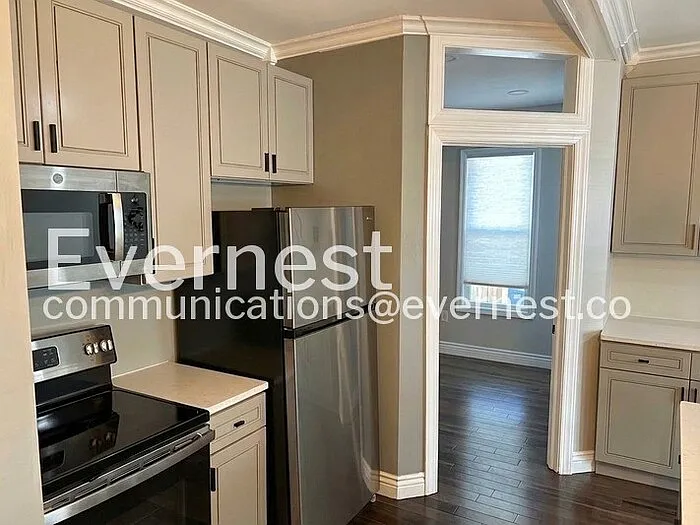 112 Hanford St #B — Photo 7