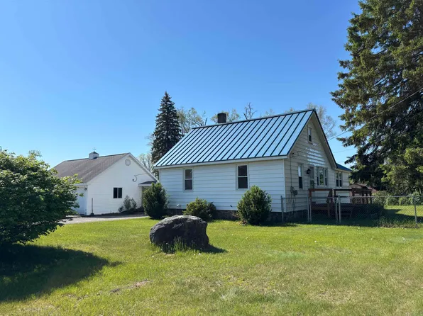 546 E Michigan St, Farwell, MI 48622