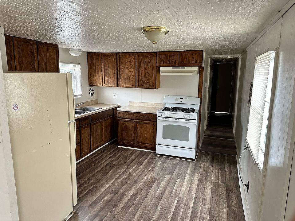 1st image of 3955-3956 Bluebird St #3955-10
