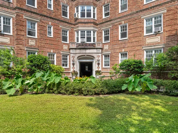 200 Cabrini Boulevard image 14 of 18