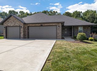 2770 W Miramar Rd, Ozark, MO 65721