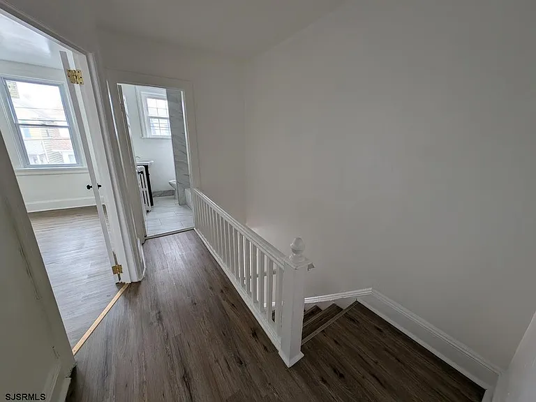 1005 N Michigan Ave — Photo 12