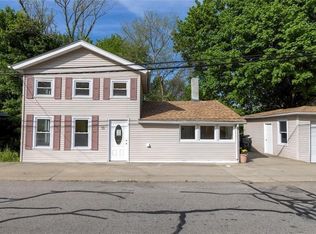 13 Ames St, West Warwick, RI 02893