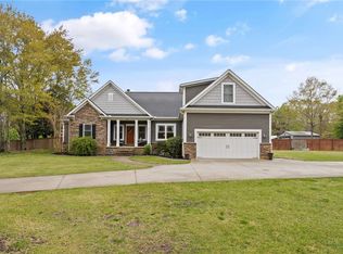 235 Tate Chapman Rd, Simpsonville, SC 29681