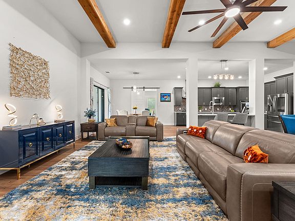 3rd image of 705 Spicewood Trails Dr