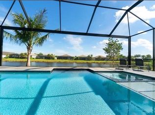 11817 Drake Ln, Naples, FL 34120