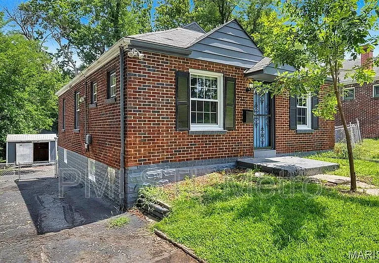 5212 Fletcher St — Photo 3