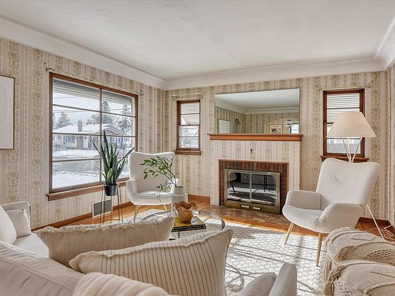 3rd image of 2528 W Dalton Ave