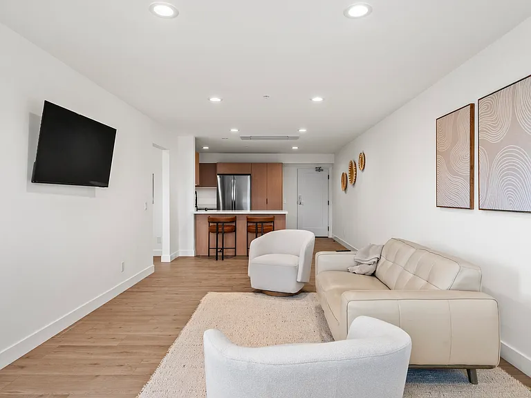 25024 Narbonne Ave #206 — Photo 6