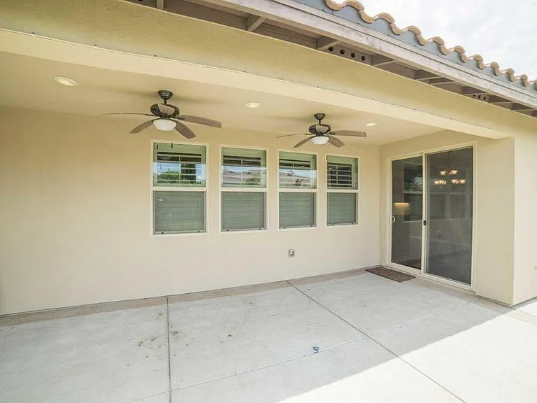 12715 Eversham Dr — Photo 30