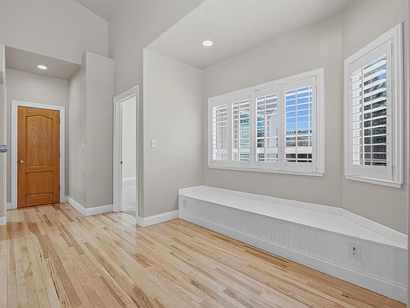 5th image of 2215 Renaissance Blvd