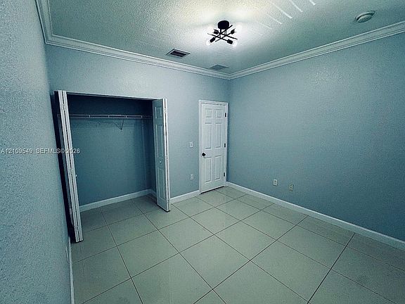 5th image of 1035 NE 207th Ter
