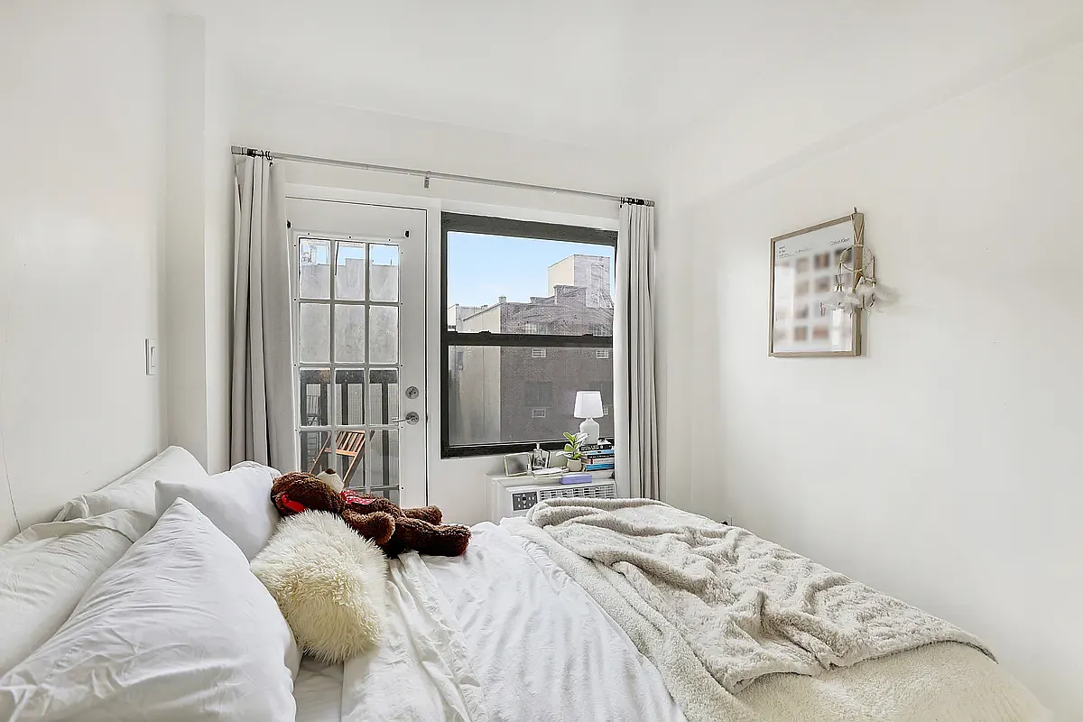 200 Bowery — Photo 3