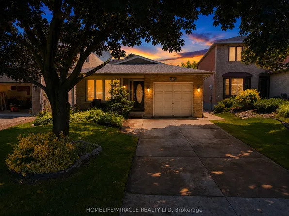 23 Millpond Pl, Hamilton, ON L8W 2W6