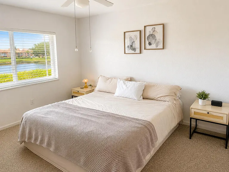 281 SW Palm Dr #102 — Photo 6