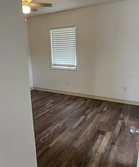 39 Linn Rd — Photo 6