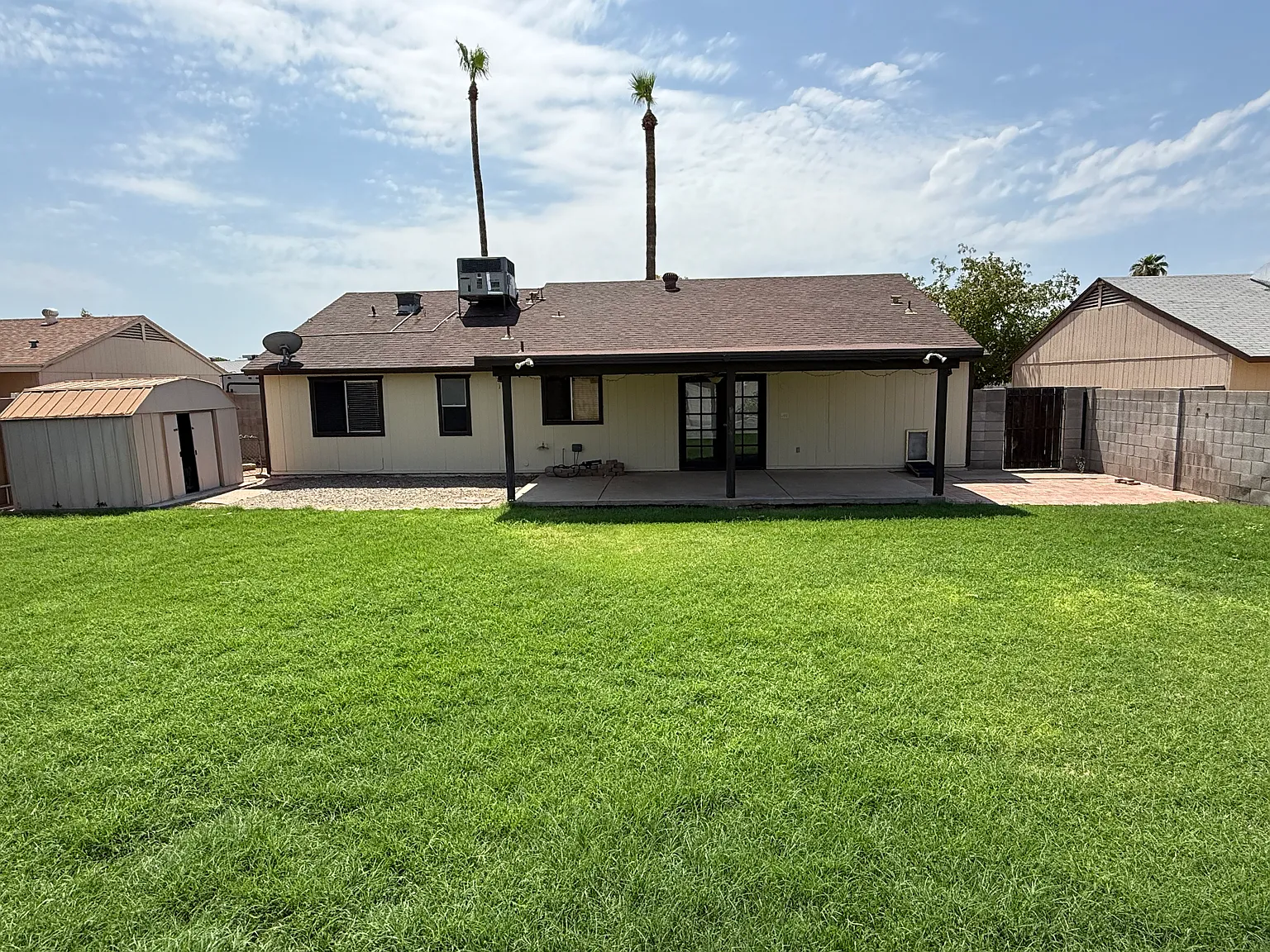 3 bed, 1273 sqft, $2,095 — Photo 2