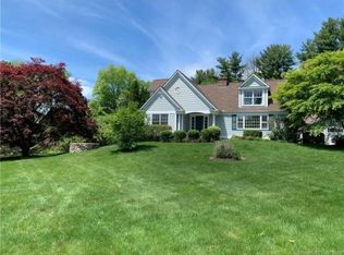 153 Chestnut Hill Rd, Wilton, CT 06897